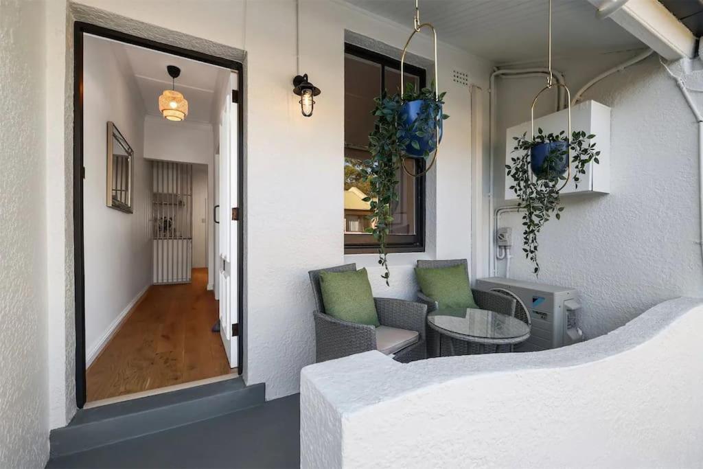 Balmain Cozy 3 Bed House Villa *